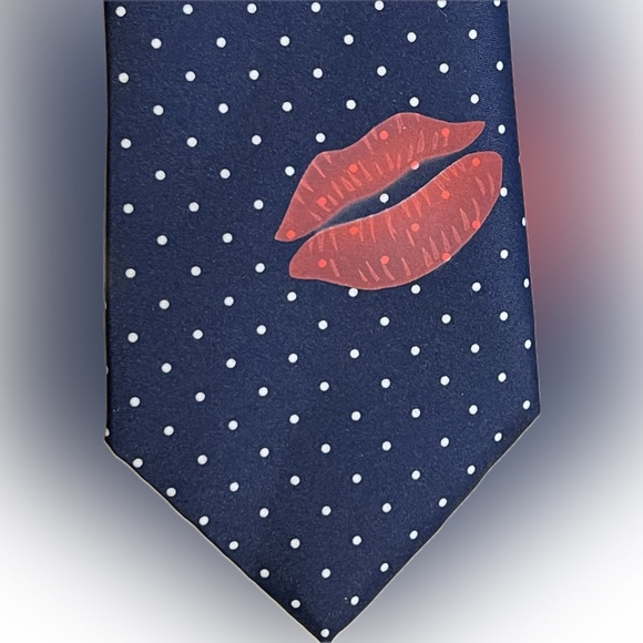 vicky Davis Accessories Vicky Davis New York Lipstick Kiss Tie